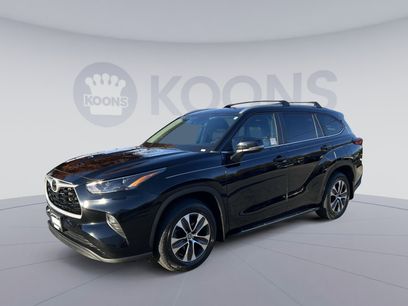 Used 2023 Toyota Highlander XLE