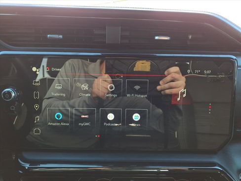 Used 2024 GMC Sierra 2500 AT4X image 20