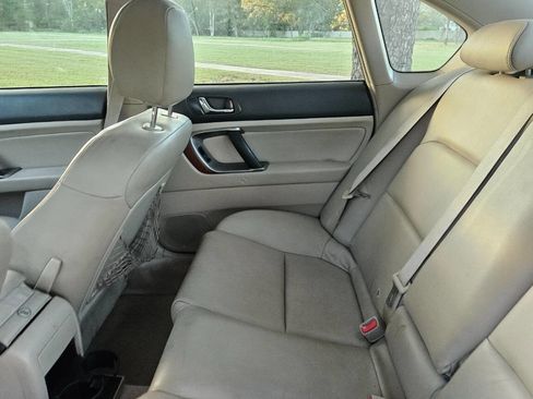 Used 2005 Subaru Outback 3.0R image 16