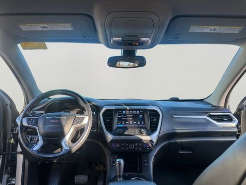 Used 2017 GMC Acadia SLT image 10