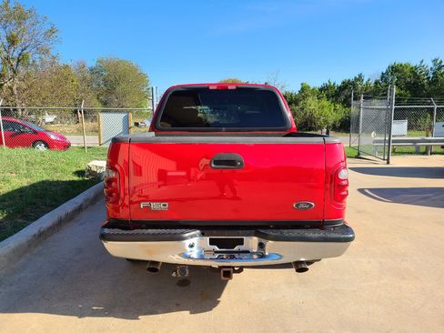 Used 2001 Ford F150 XLT image 4