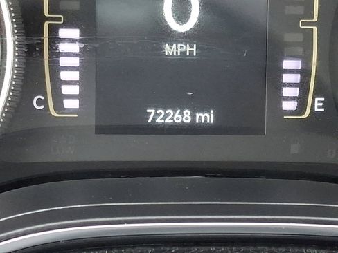 Used 2020 Jeep Cherokee Latitude Lux w/ Comfort/Convenience Group image 22