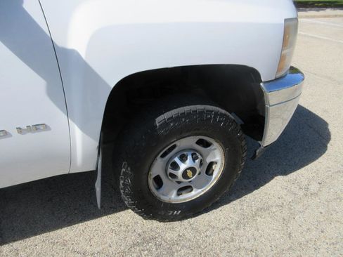 Used 2011 Chevrolet Silverado 2500 W/T w/ Snow Plow Prep Package AWD/4WD image 13