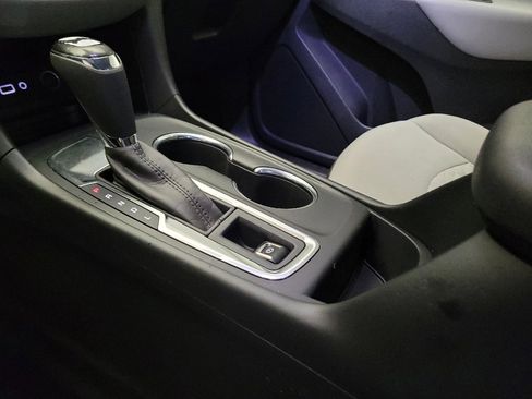 Used 2020 Chevrolet Equinox LS w/ LS Convenience Package FWD image 26