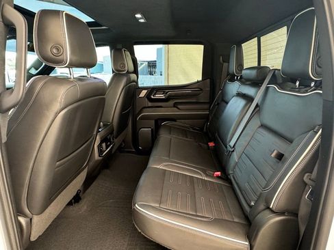 Used 2024 GMC Sierra 1500 AT4X image 24
