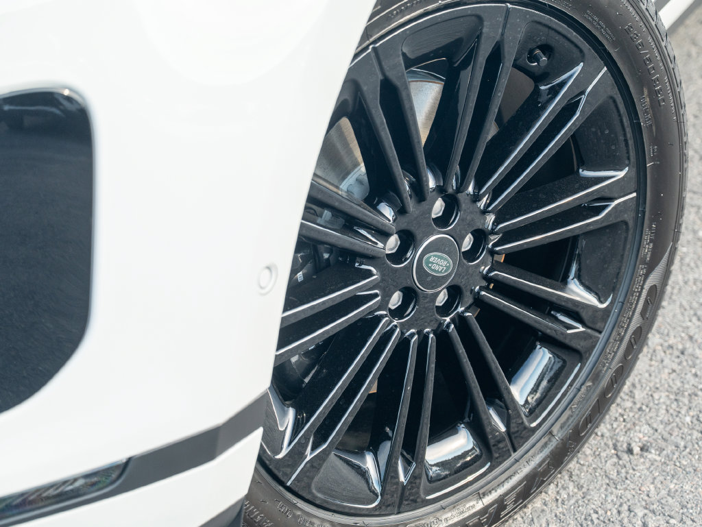 New 2026 Land Rover Range Rover Evoque S AWD/4WD image 9