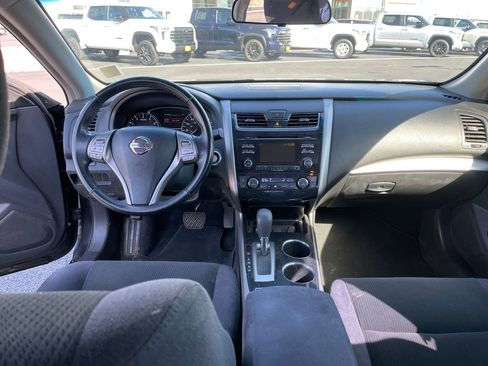 Used 2013 Nissan Altima 2.5 SV image 12