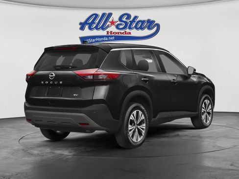 Used 2023 Nissan Rogue SV w/ SV Premium Package FWD image 2