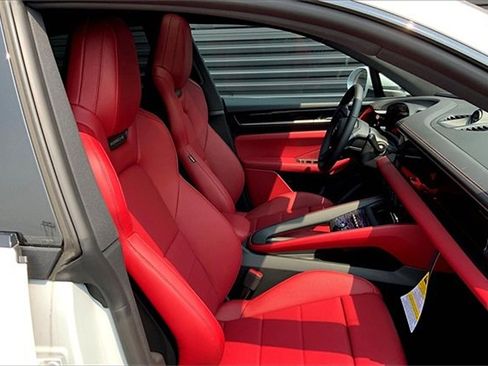 New 2025 Porsche Macan 4S Electric image 25