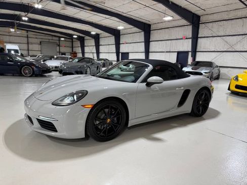 Used 2019 Porsche 718 Boxster RWD image 75