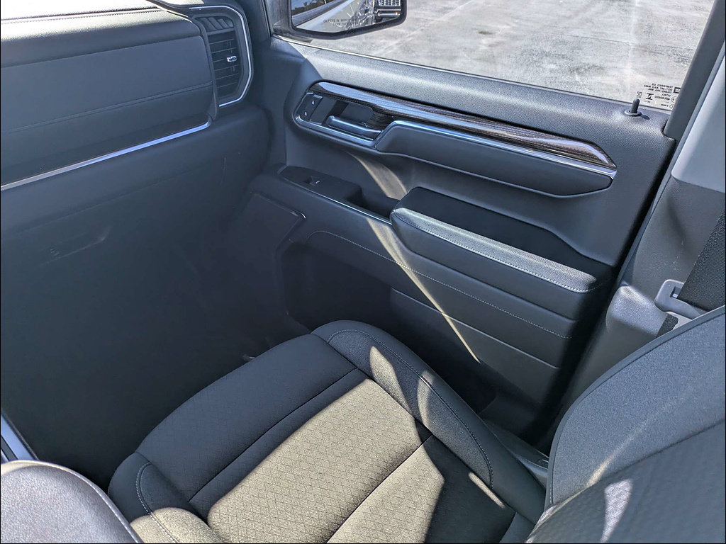 Used 2024 Chevrolet Silverado 1500 LT Trail Boss w/ Protection Package AWD/4WD image 18