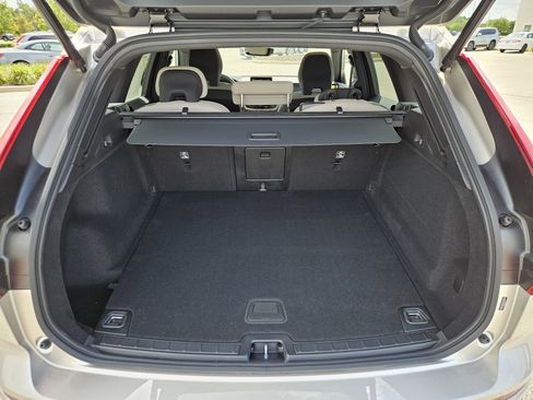 New 2026 Volvo XC60 B5 Core w/ Protection Package image 12