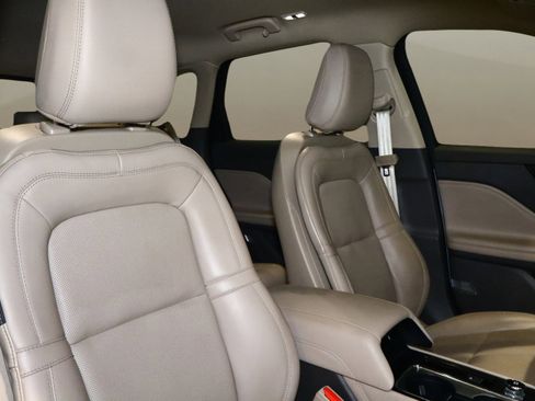 Used 2022 Lincoln Corsair FWD w/ Equipment Group 101A image 19