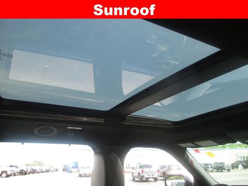 Used 2022 Ford Explorer ST w/ Equipment Group 401A AWD/4WD image 16