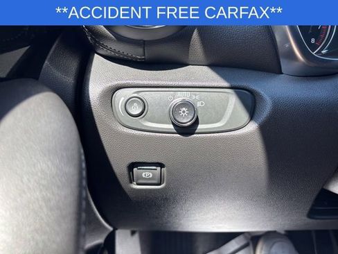 Used 2023 Chevrolet Blazer LT image 32