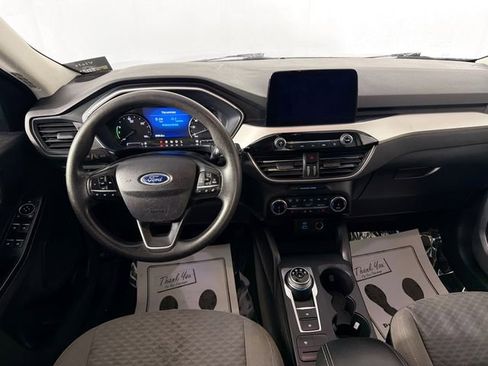 Used 2022 Ford Escape SE image 21