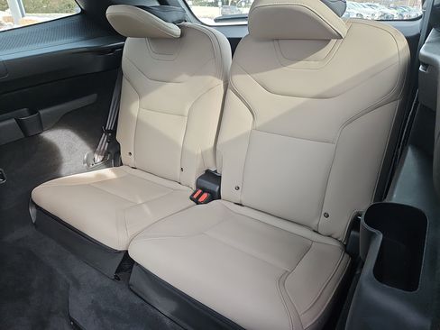 Used 2025 Volvo EX90 Ultra image 34