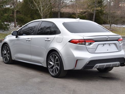 Used 2022 Toyota Corolla SE w/ Carpet Mat Package (TMS) image 26