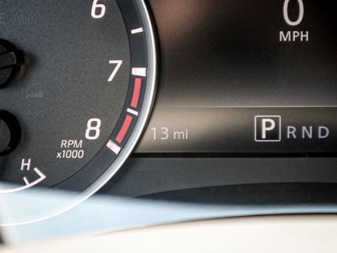 Used 2025 Nissan Frontier SV image 22