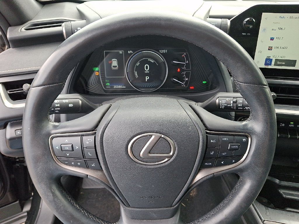 Used 2023 Lexus UX 250h AWD w/ Accessory Package (Z2) image 20
