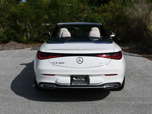 Used 2024 Mercedes-Benz CLE 300 4MATIC Cabriolet image 39