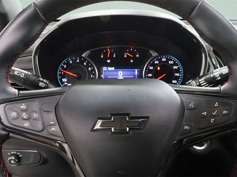 Used 2023 Chevrolet Equinox RS image 11