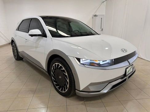 Used 2024 Hyundai Ioniq 5 Limited AWD/4WD image 8