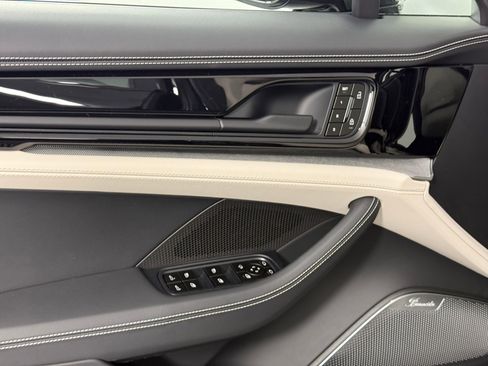 New 2026 Porsche Panamera 4 image 24