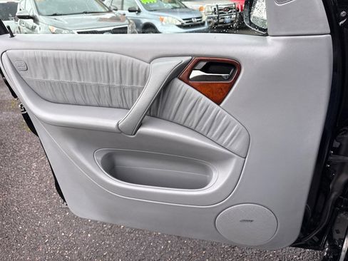 Used 2003 Mercedes-Benz ML 500 4MATIC image 24