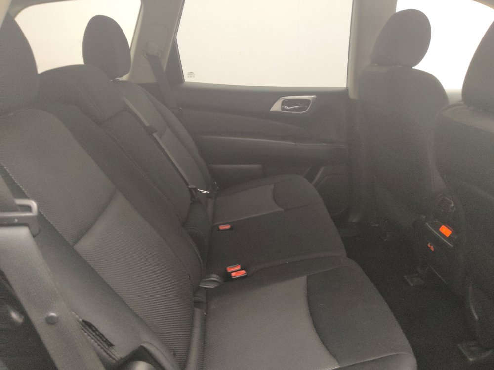 Used 2019 Nissan Pathfinder S AWD/4WD image 19