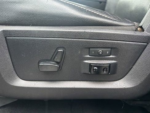 Used 2016 RAM 1500 Laramie w/ Convenience Group image 22