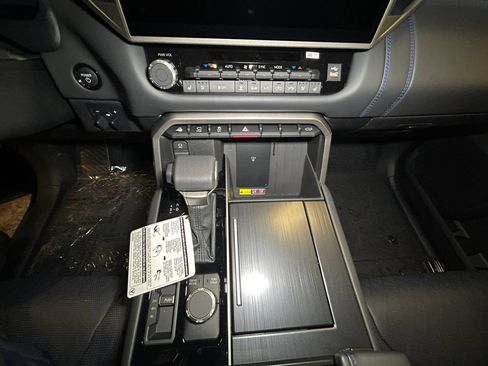 New 2026 Toyota Tundra Platinum AWD/4WD image 11