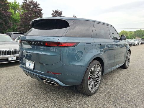 Used 2024 Land Rover Range Rover Sport Dynamic SE AWD/4WD image 6