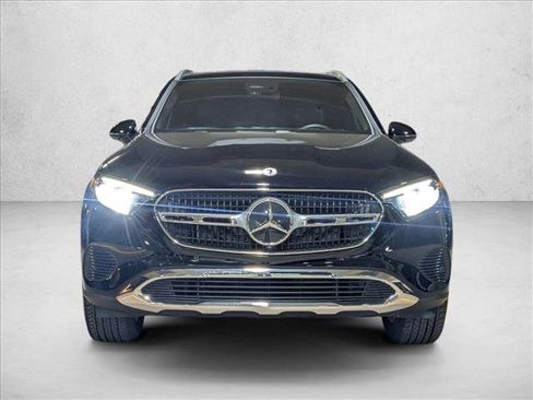 Certified 2025 Mercedes-Benz GLC 300 4MATIC image 2