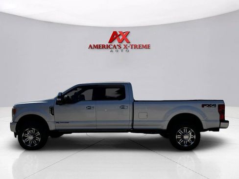 Used 2017 Ford F350 Platinum w/ Platinum Ultimate Package image 2