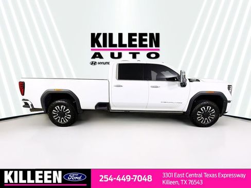 Used 2024 GMC Sierra 3500 Denali Ultimate image 9