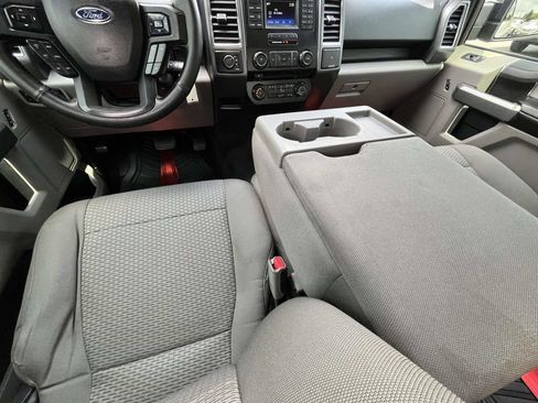 Used 2015 Ford F150 XLT AWD/4WD image 15