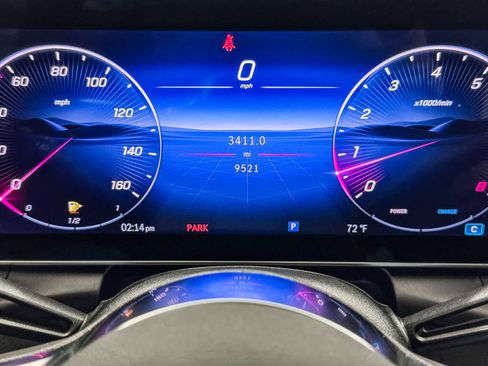 Used 2025 Mercedes-Benz GLC 300 image 25
