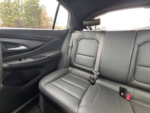 Used 2025 Buick Envista Sport Touring image 39