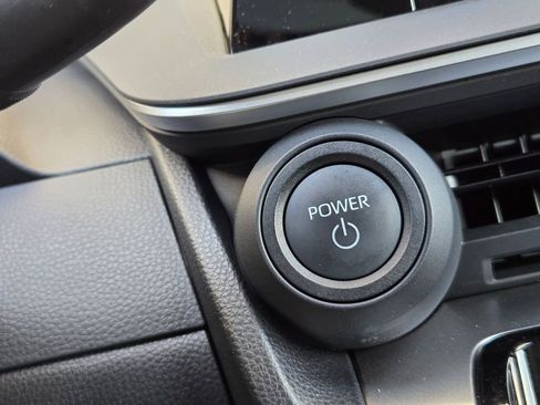 Used 2026 Toyota Prius LE image 19