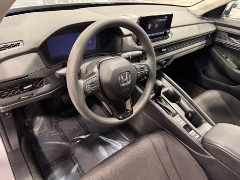 Used 2024 Honda Accord EX image 16