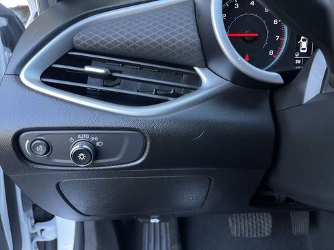 Used 2024 Chevrolet Malibu LT w/ Sport Edition image 17