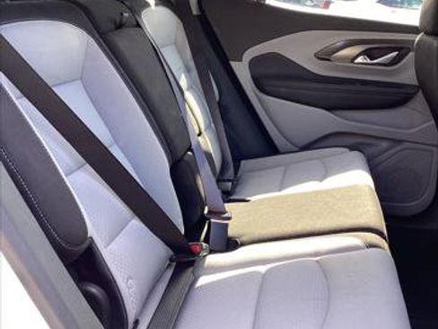 Used 2022 GMC Terrain SLE FWD image 21