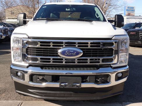 Used 2023 Ford F250 XLT image 5