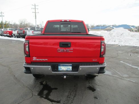 Used 2018 GMC Sierra 1500 SLT image 4