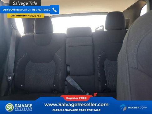 Used 2019 Jeep Cherokee Latitude w/ Popular Appearance Group FWD image 13