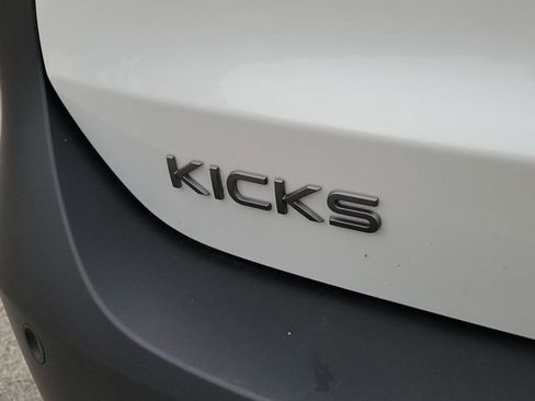 New 2026 Nissan Kicks SV FWD image 8