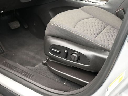 Used 2021 Chevrolet Equinox LT image 12