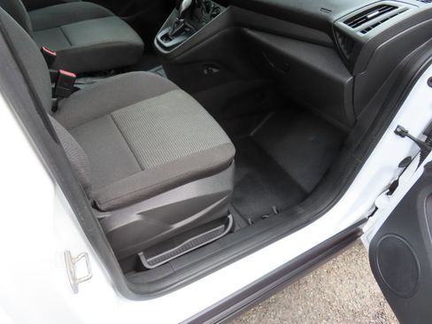 Used 2016 Ford Transit Connect XL image 21