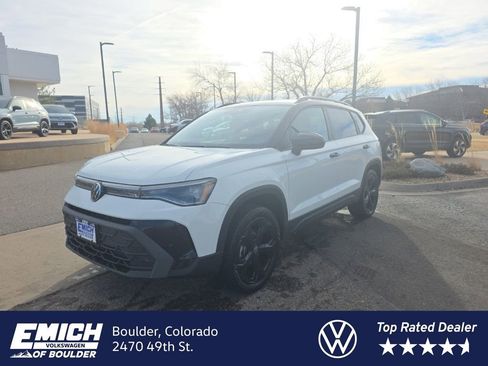 New 2026 Volkswagen Taos SE AWD/4WD image 1